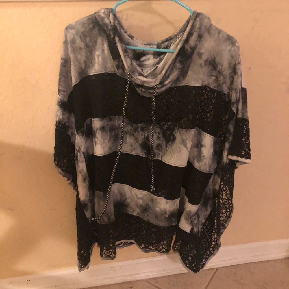 Adore poncho